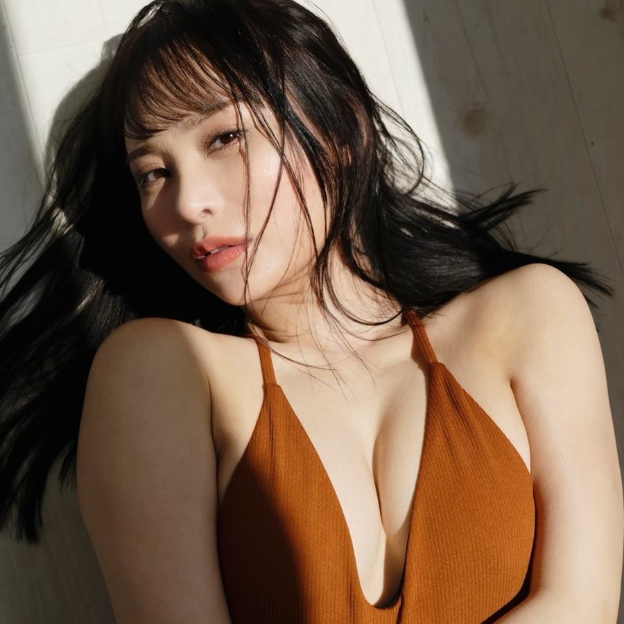 比留川マイ